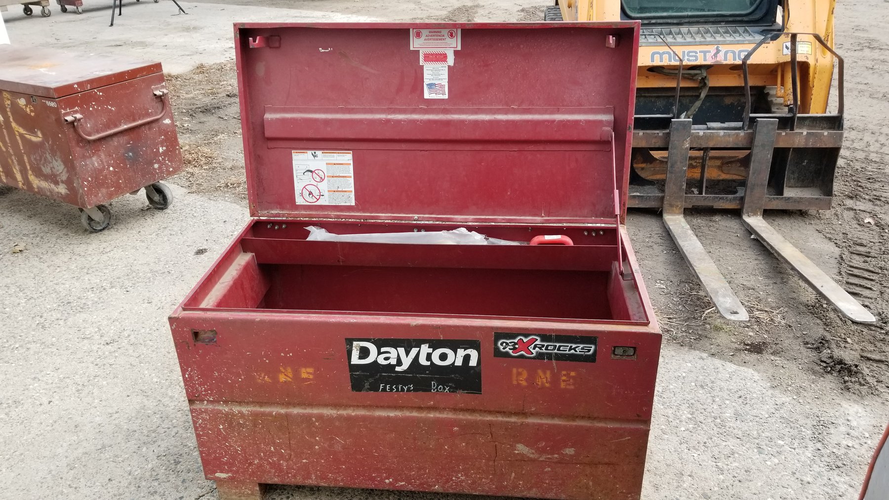 Image for Owatonna, MN: Commercial Electrical Contractor Equipment - Remaining Bank Seized Assets of Murphy Companies, Inc.