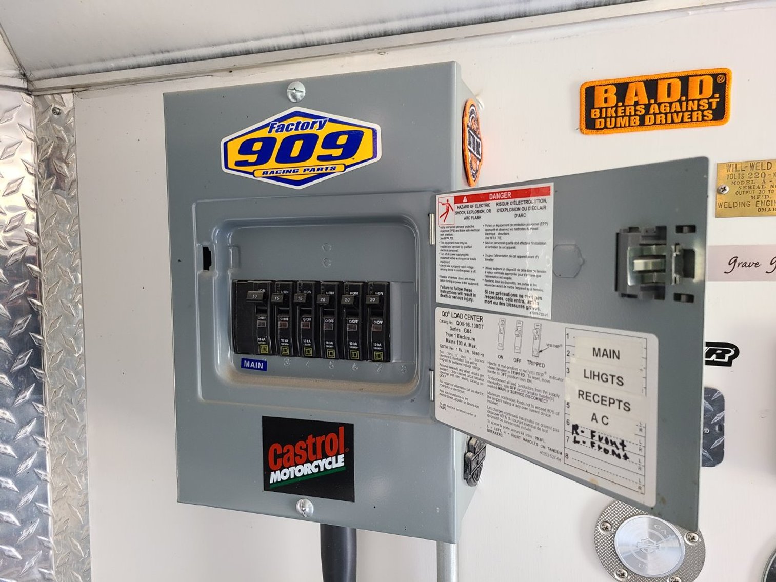 Image for 2012 Royal 25' Enclosed Trailer Online Only Auction!