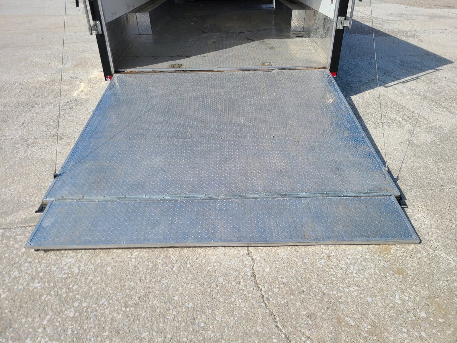 Image for 2012 Royal 25' Enclosed Trailer Online Only Auction!