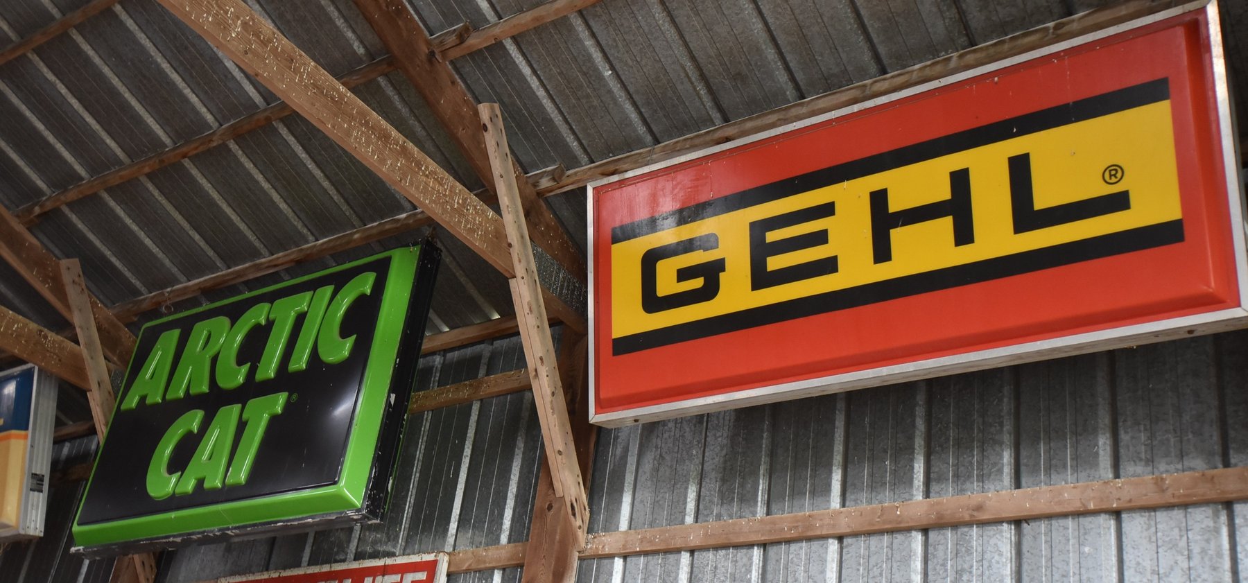 Image for VINTAGE TRACTORS, INTERNATIONAL TRUCK, VINTAGE FARM MACHINERY AND MUCH MORE!!