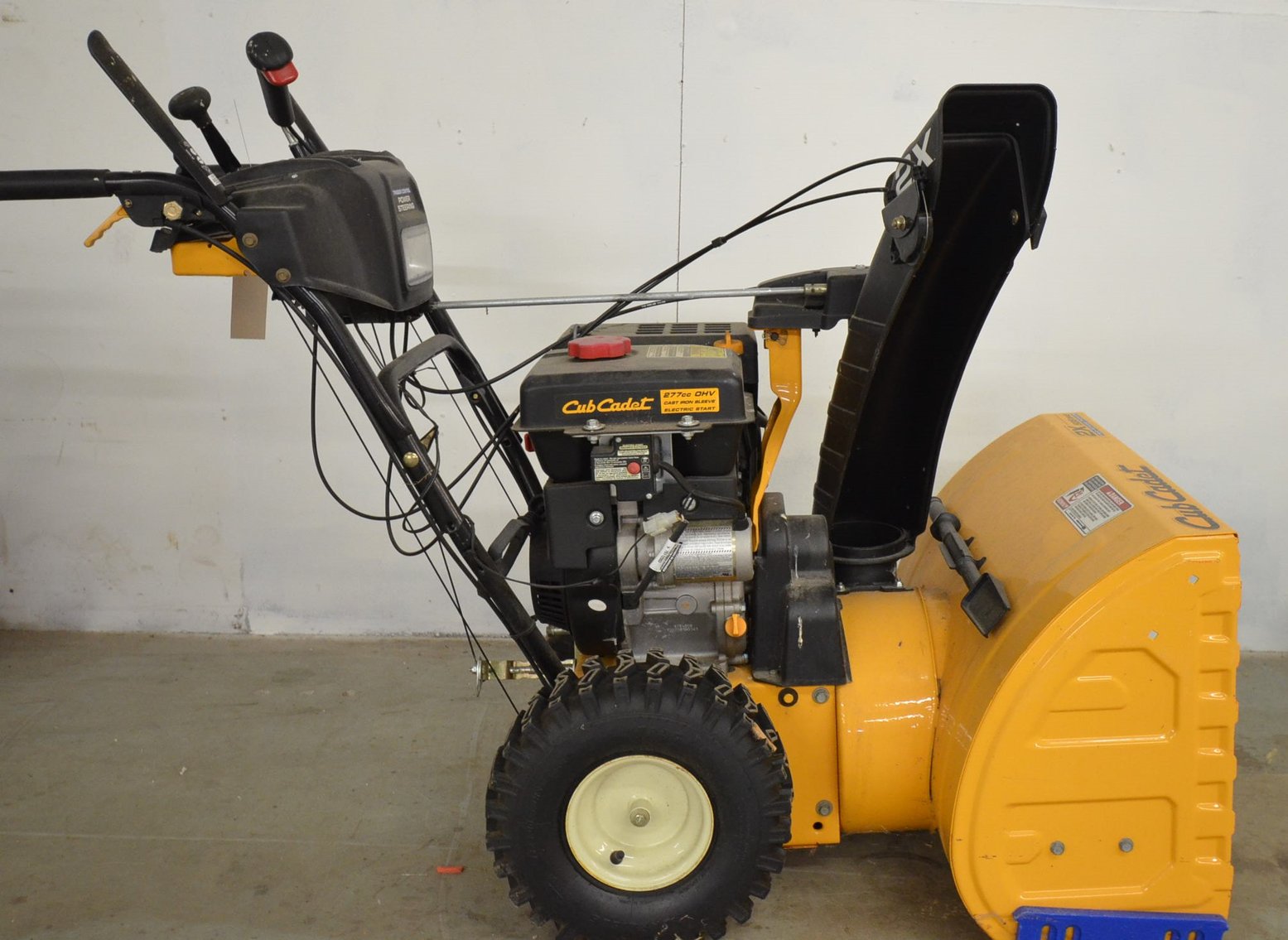 Image for 2000 FORD F350, ENCLOSED TRAILER, 100+ MORGAN  SILVER DOLLARS, 18 STEAMER TRUNKS, TOOLS & MORE!