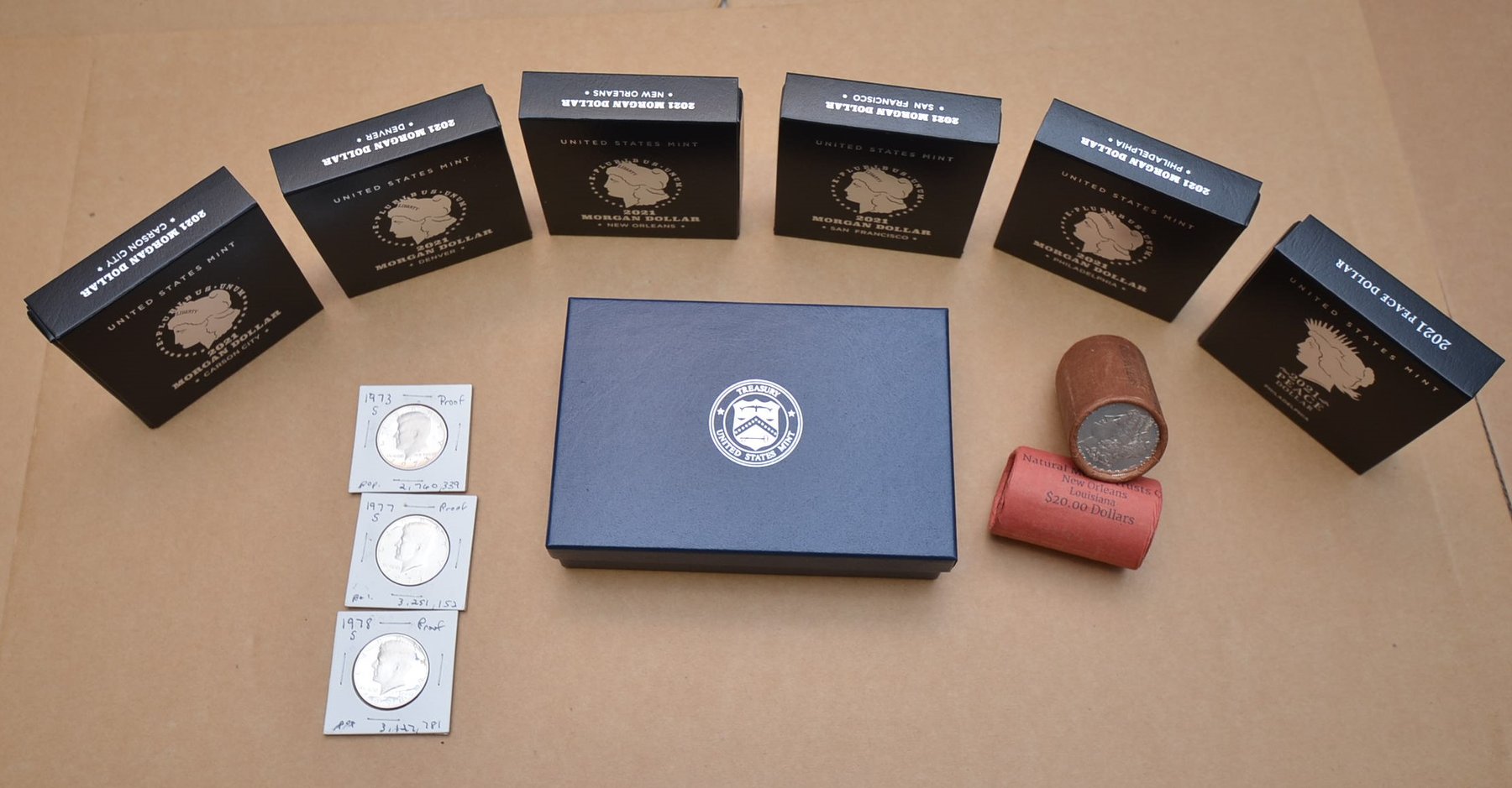 Image for 2000 FORD F350, ENCLOSED TRAILER, 100+ MORGAN  SILVER DOLLARS, 18 STEAMER TRUNKS, TOOLS & MORE!