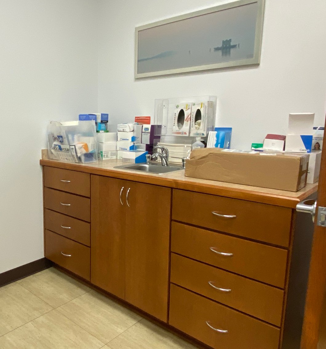 Image for High-End Medical Office Liquidation