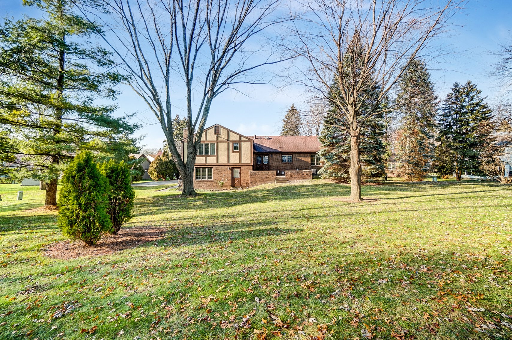 Image for 512 Van Buren Court, Bowling Green, OH  43402