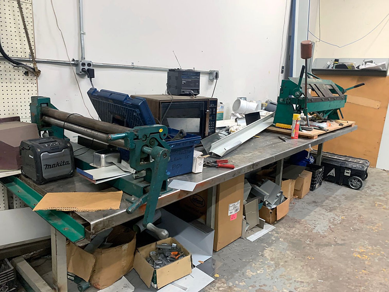 Image for Commercial Roofing Contractor Equipment, Materials & Trucks