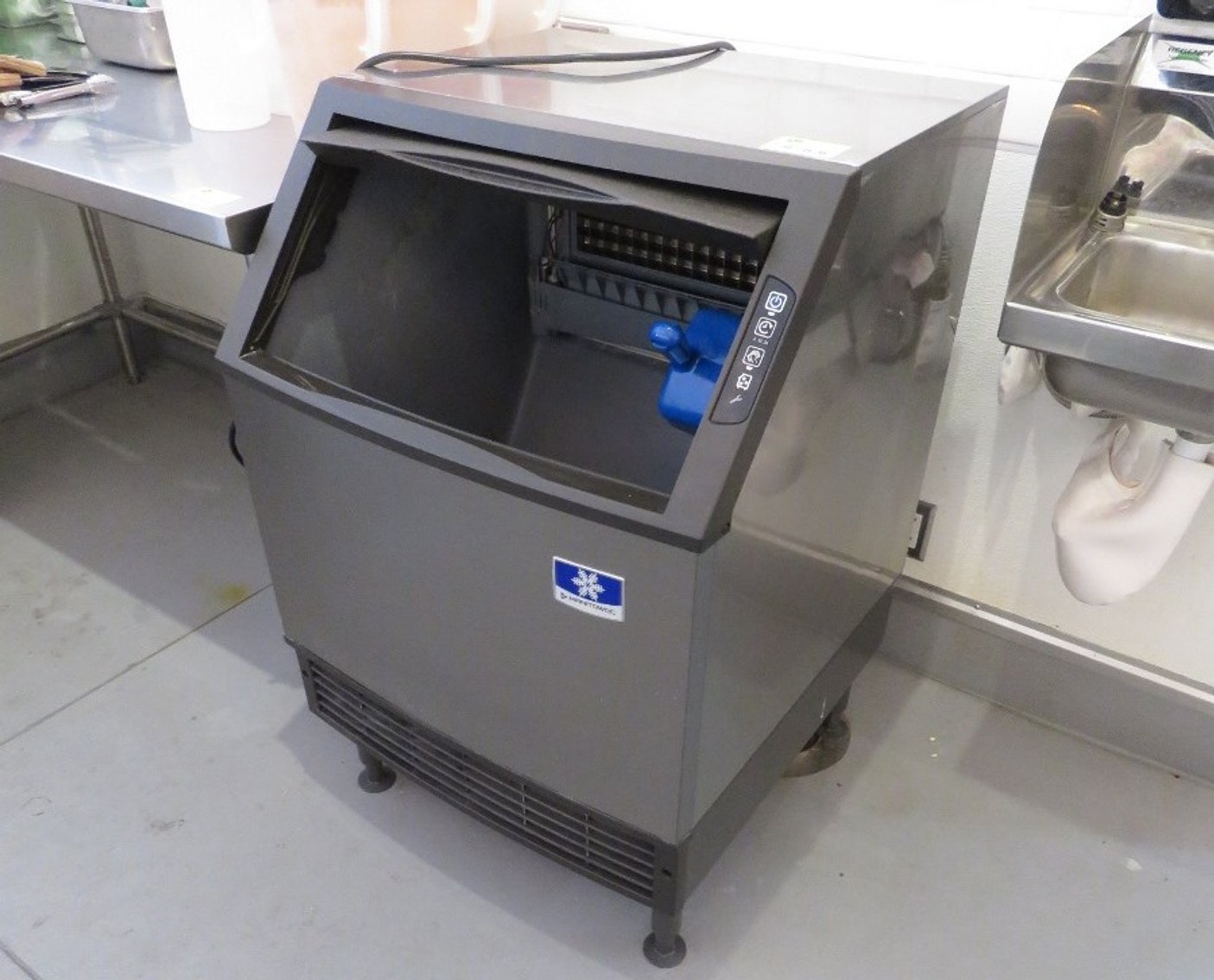 Image for Cupcake Bakery Liquidation