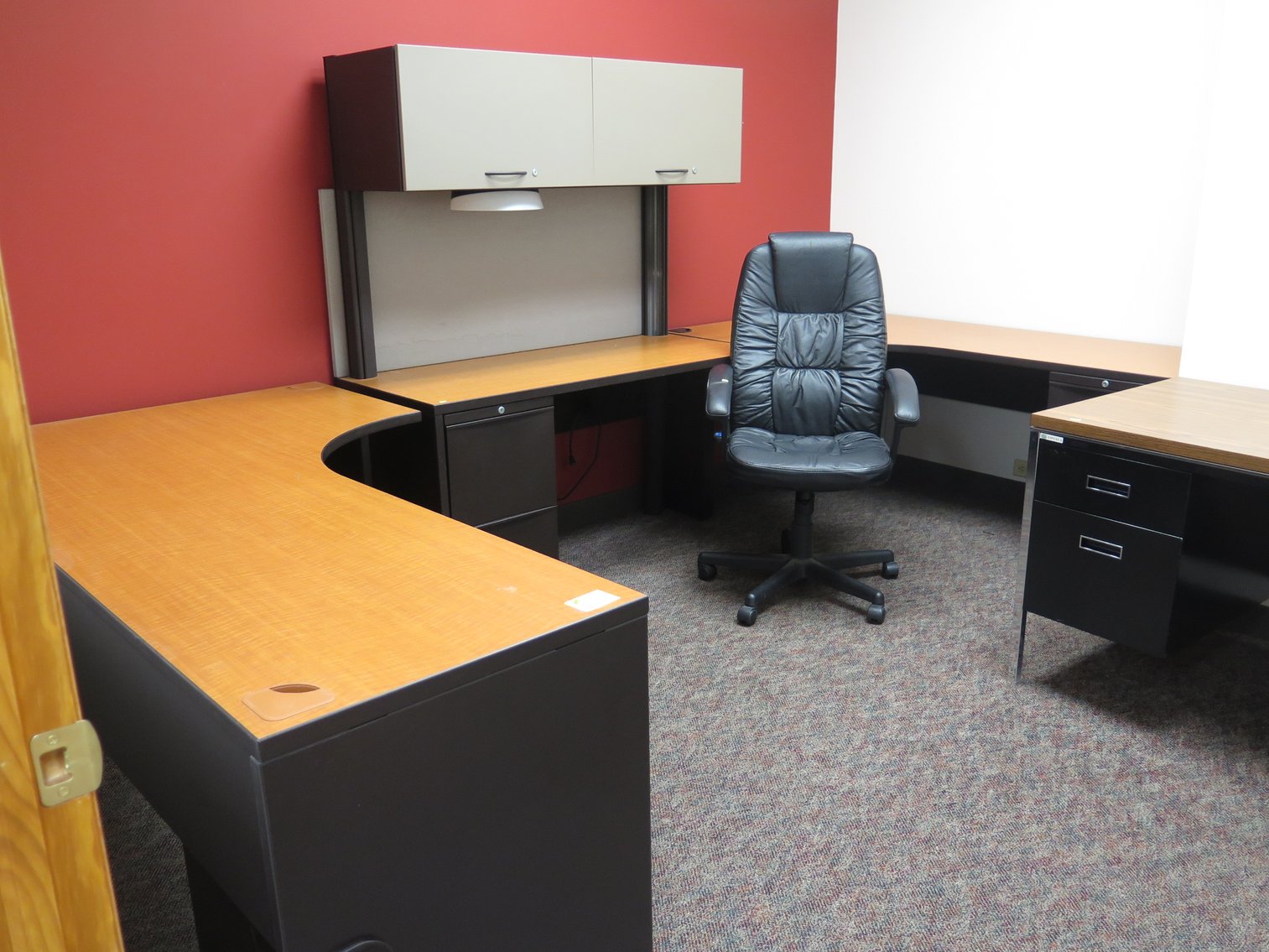 Image for Office Furniture: Executive Offices, Panel Systems, Conference Rooms, More