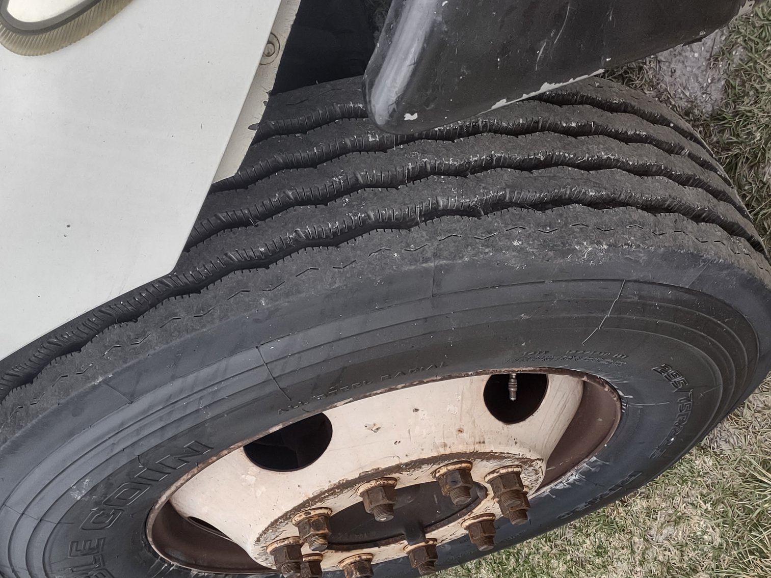 Image for Punta Gorda, FL: Online Only Auction of 2007 International 4200 24 ft. Box Truck