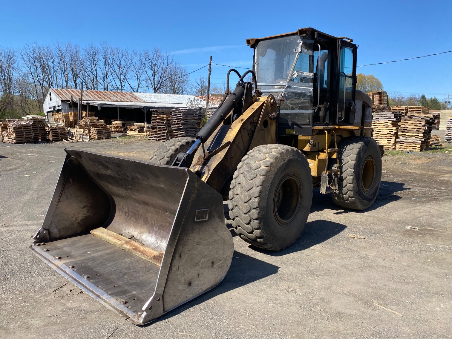 Image for Pallet Manufacturer -Peterbilt Tractors & Trailers