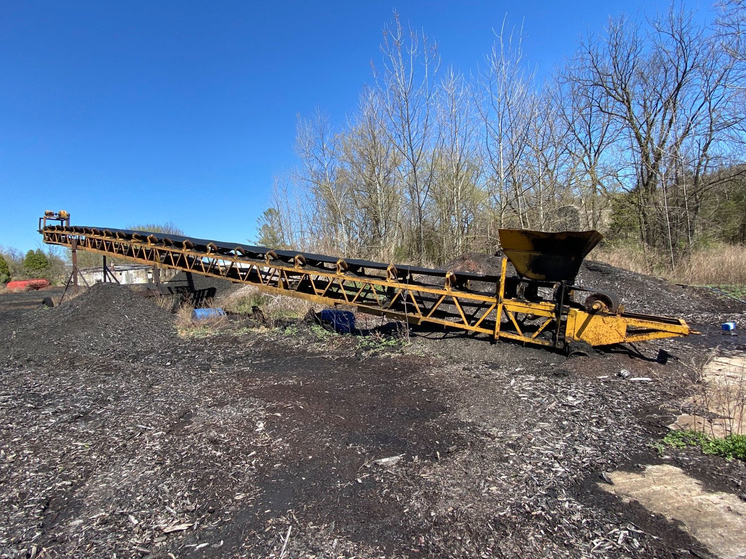 Image for Pallet Manufacturer -Peterbilt Tractors & Trailers