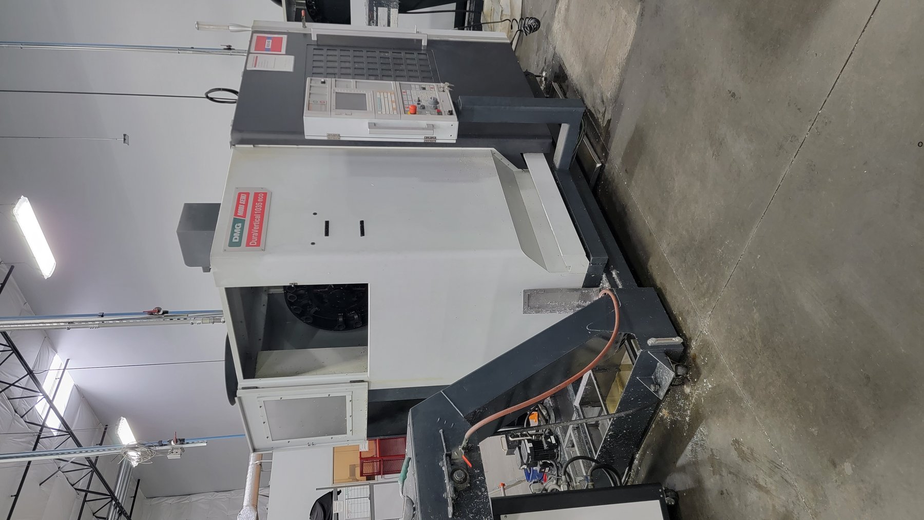 Image for Everett, WA: Short Notice Sale of 5 CNC Vertical Machining Centers