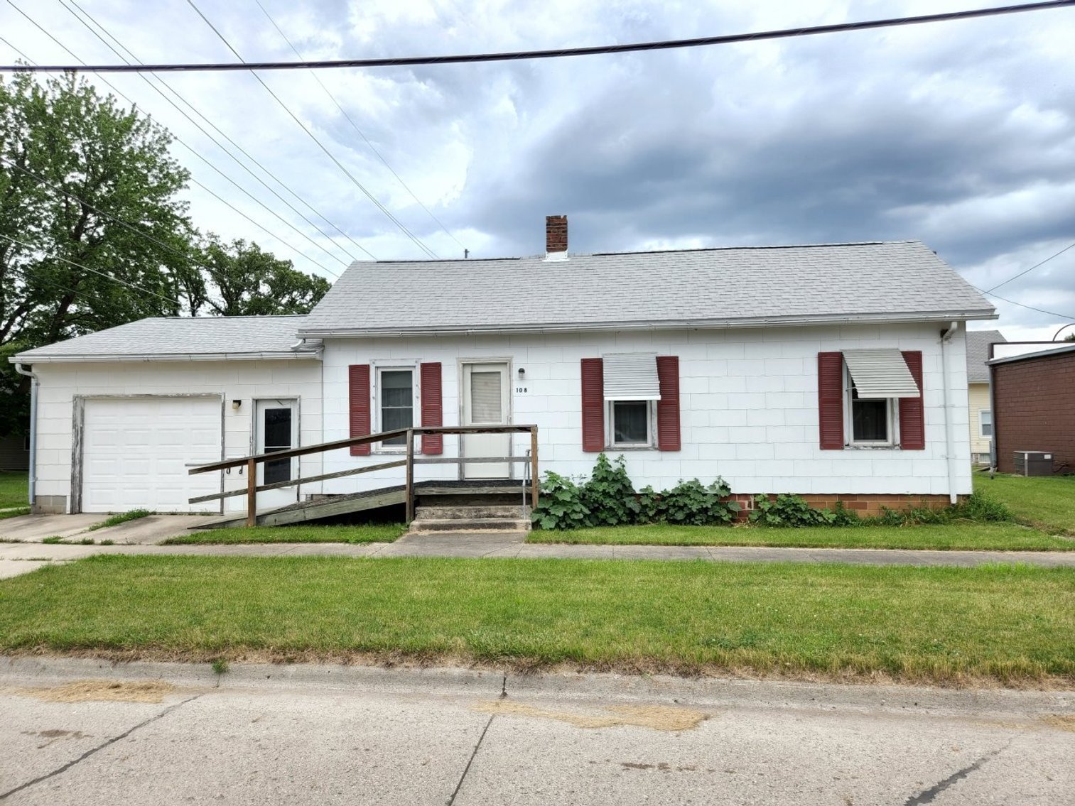 Image for Sac City Residential Home Auction!