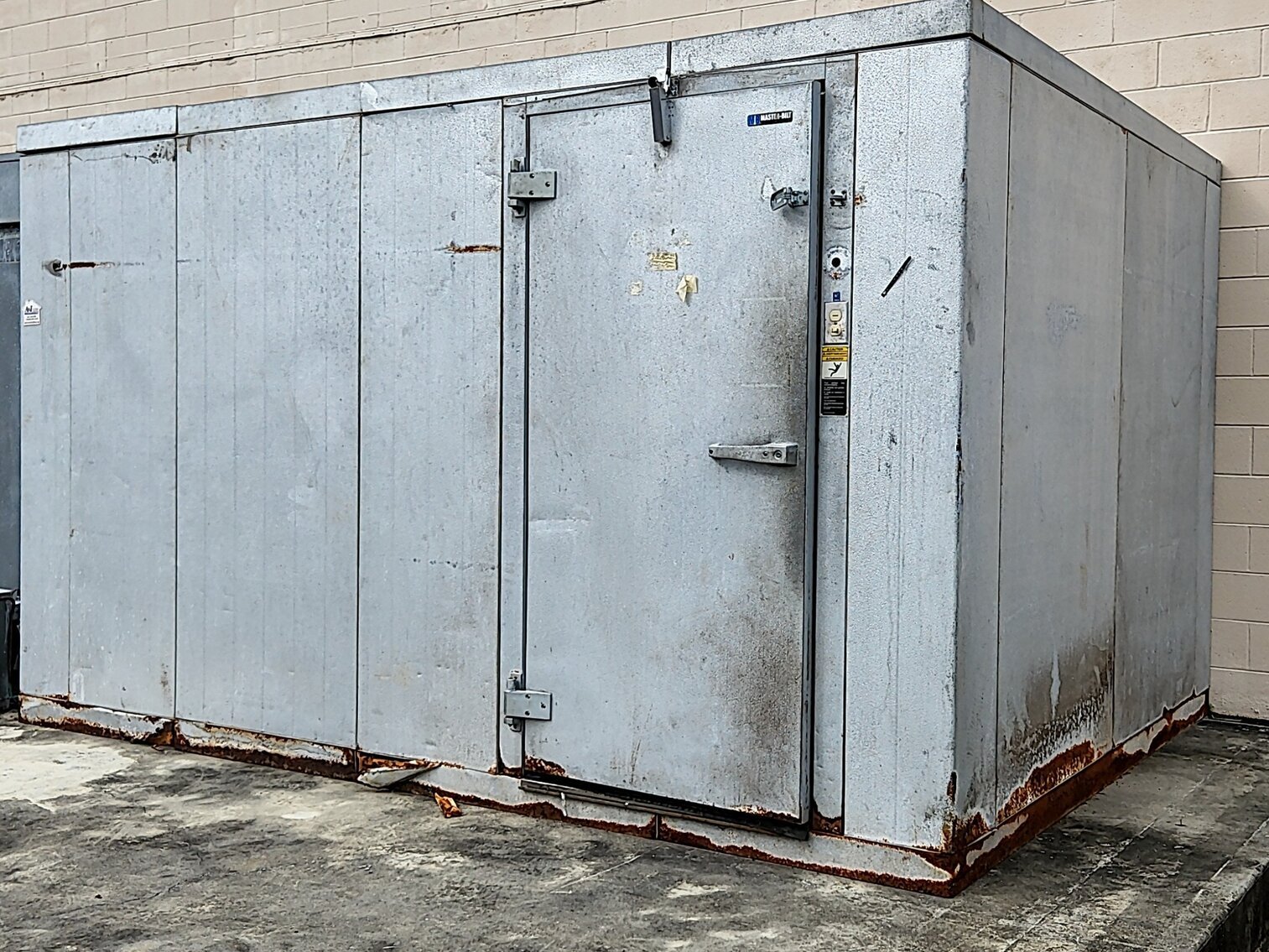 Image for Myrtle Beach, SC: Surplus Used Restaurant Equipment Auction with Box Truck & Lifts