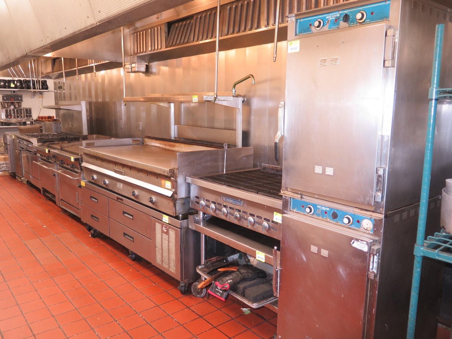 Image for Cafe Restaurant: Equipment & Furnishings