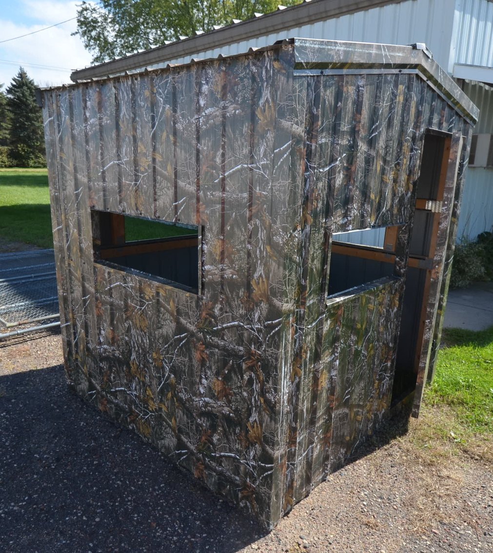 Image for JOHN DEERE B TRACTOR, AG METAL FEED SIGNS, NEW TOOLS & GAS GENERATORS, SILVER COINS, AND MORE! - Mondovi, WI