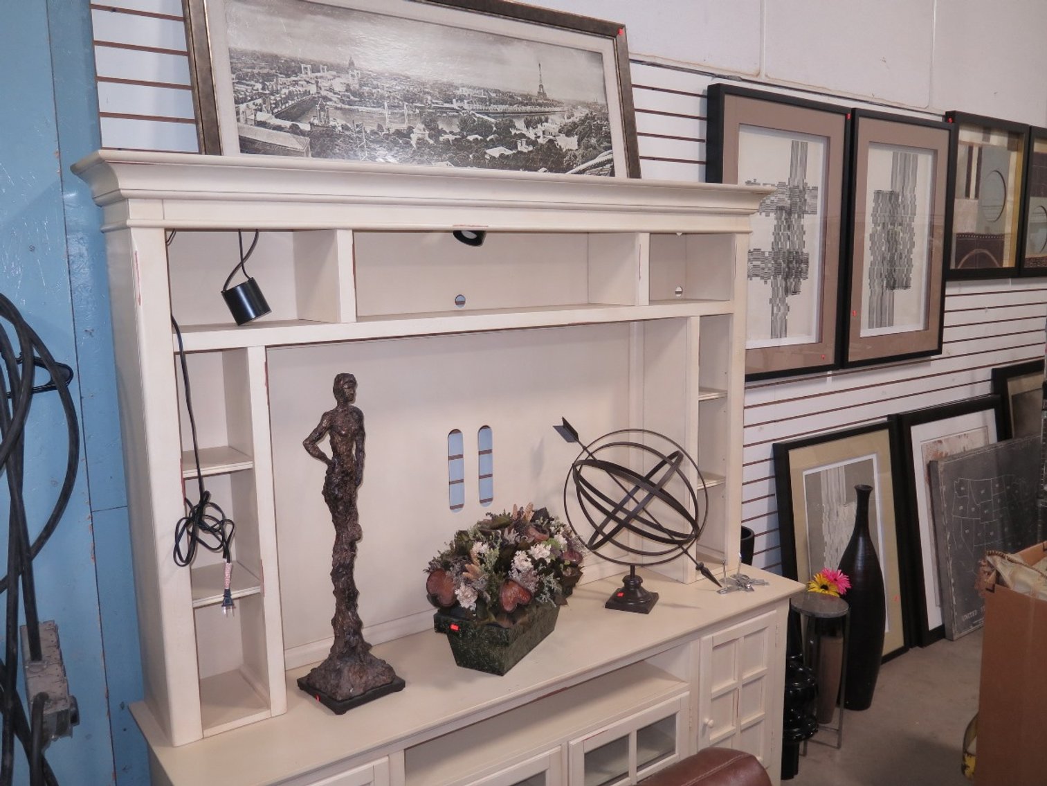 Image for Model Home Furniture/Decor, New Home Goods & More