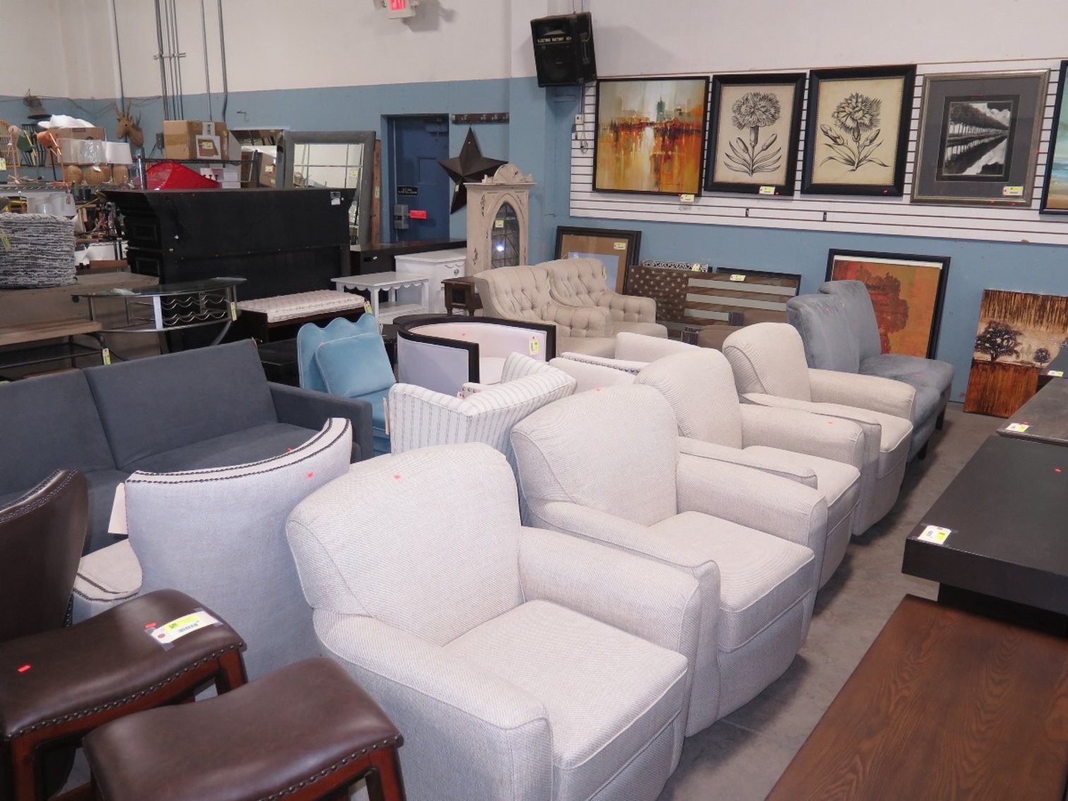 Image for Model Home Furniture/Decor, New Home Goods & More