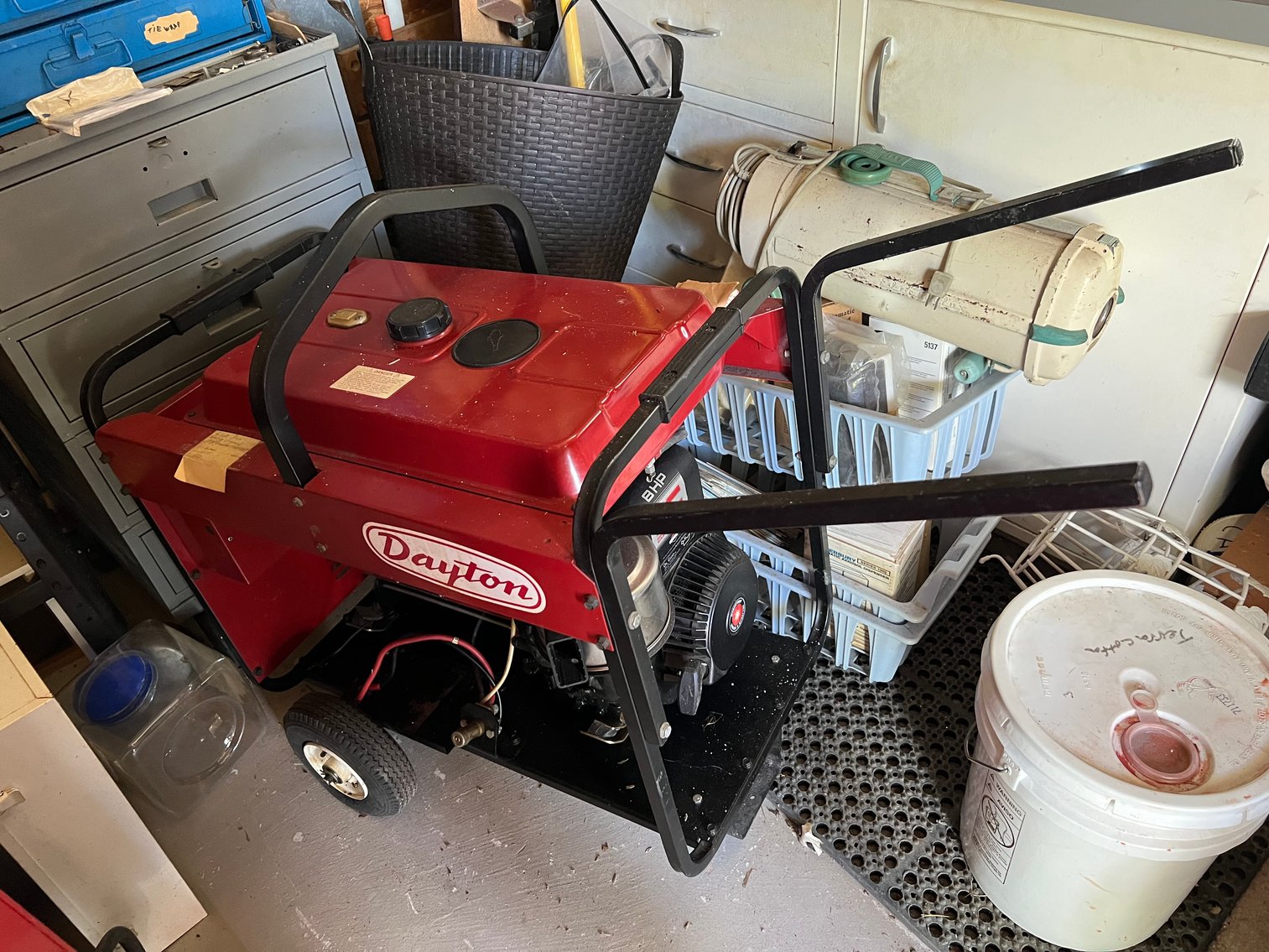 Image for ESTATE - TOOLS, DECOR, FURNITURE +