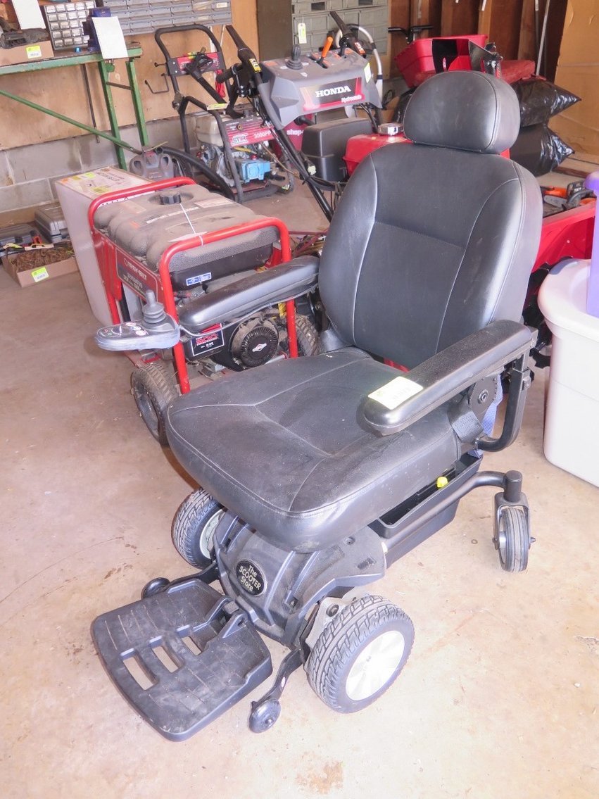 Image for Estate: Toro Mower, Tools, Home Goods & More