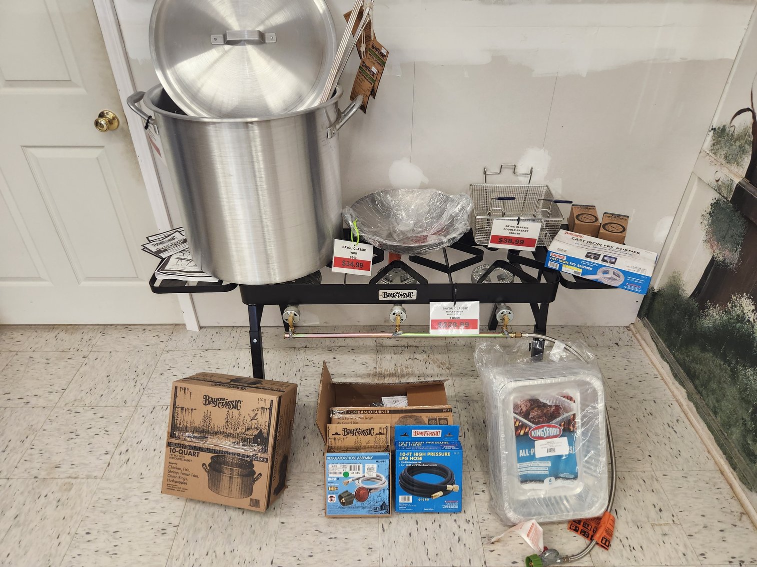 Image for Complete Hardware, Auto Parts & Appliance Store Auction. Former Western Auto - Beulaville, NC