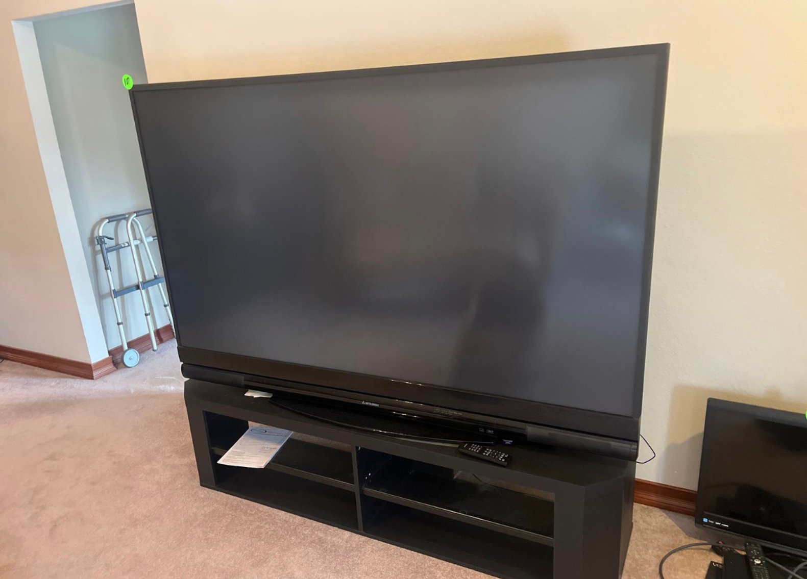 Image for Carr Downsizing/Moving in BG