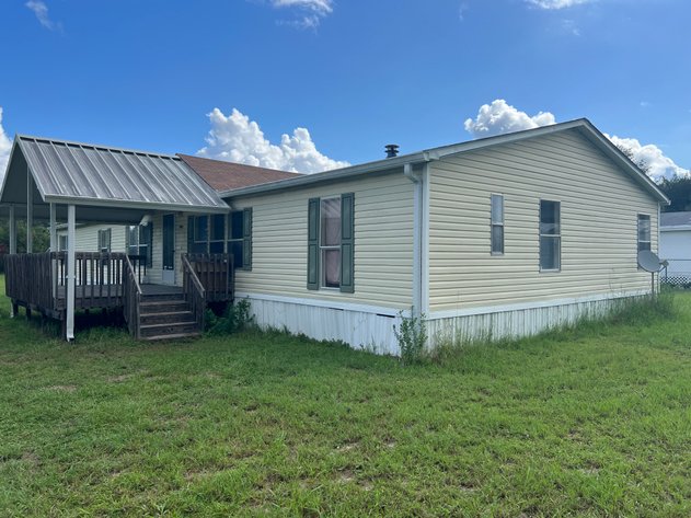 Image for Inglis, FL: 2 Adjoining Residential Lots w/ Doublewide Mobile Homes Close to Lake Rousseau