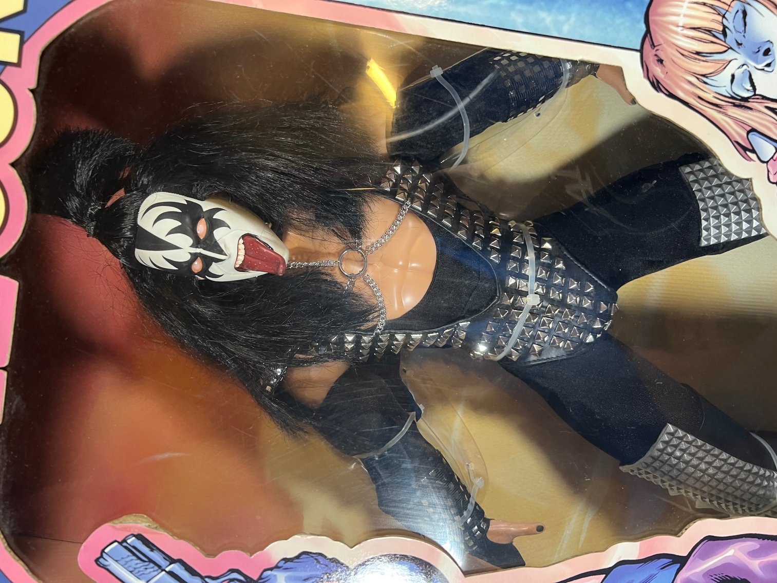 Image for COLLECTIBLES, STATUES, TOYS+ ABSOLUTE