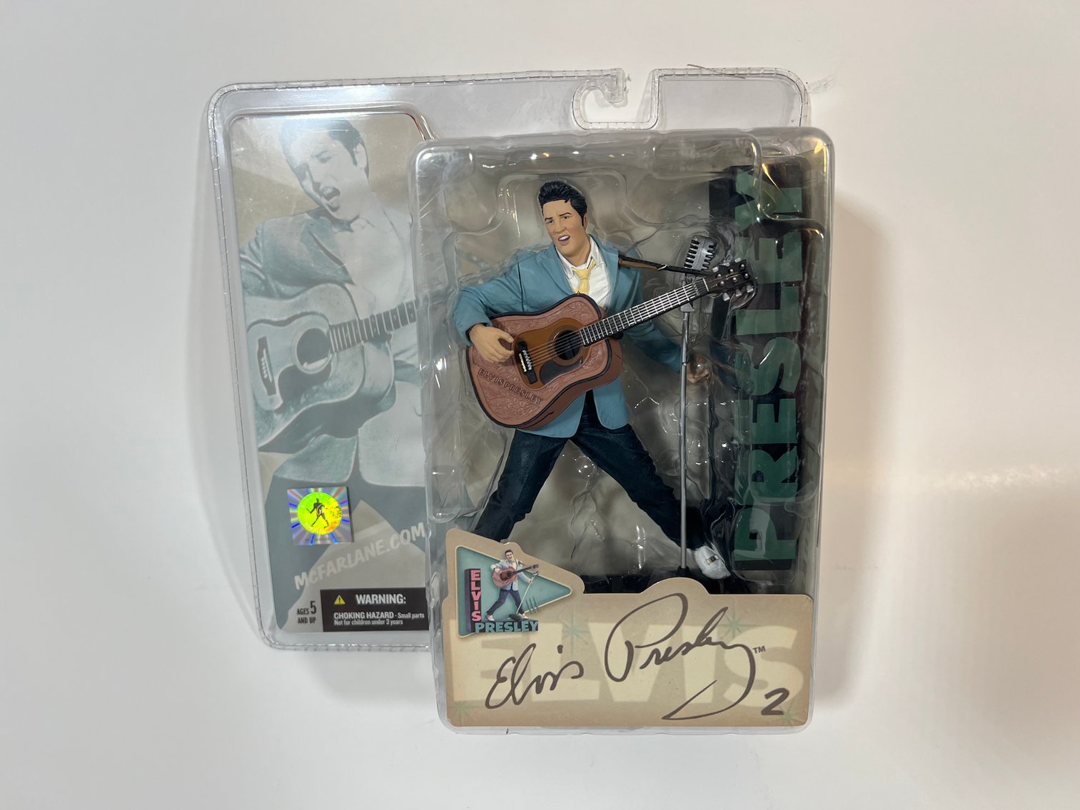 Image for COLLECTIBLES, STATUES, TOYS+ ABSOLUTE