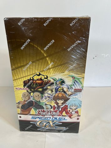 Image for COMICS & COLLECTIBES - STAR WARS, DC, FUNKO & CARDS