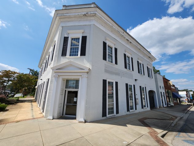 Image for Online Only Absolute Auction of 6 Former Bank Buildings in 5 States