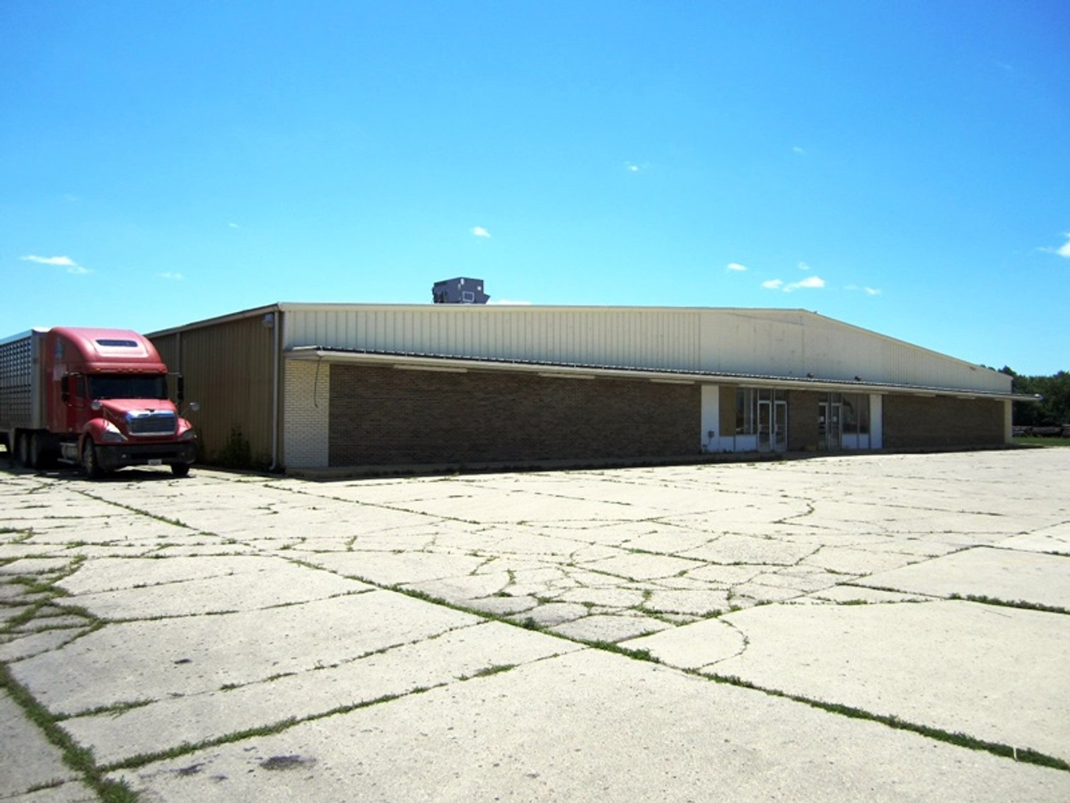 Image for 2702 Central Avenue, Estherville, IA 51334