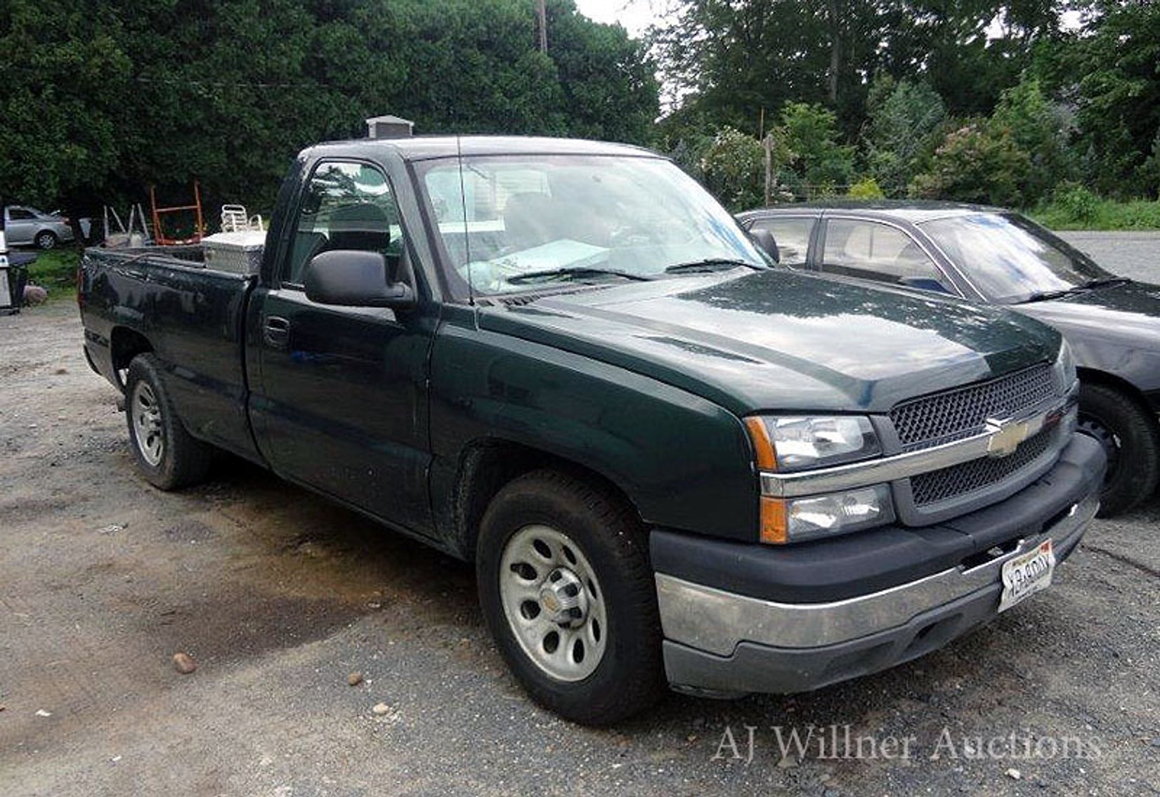 Image for 2005 Chevrolet Silverado 1500 regular cab pick-up truck