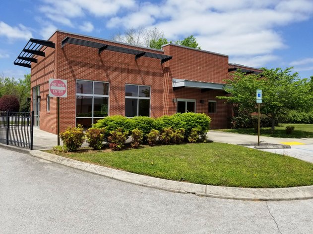 Image for Lender Owned Absolute Auction of Retail & Restaurants in AL-FL-NC-TN-WY