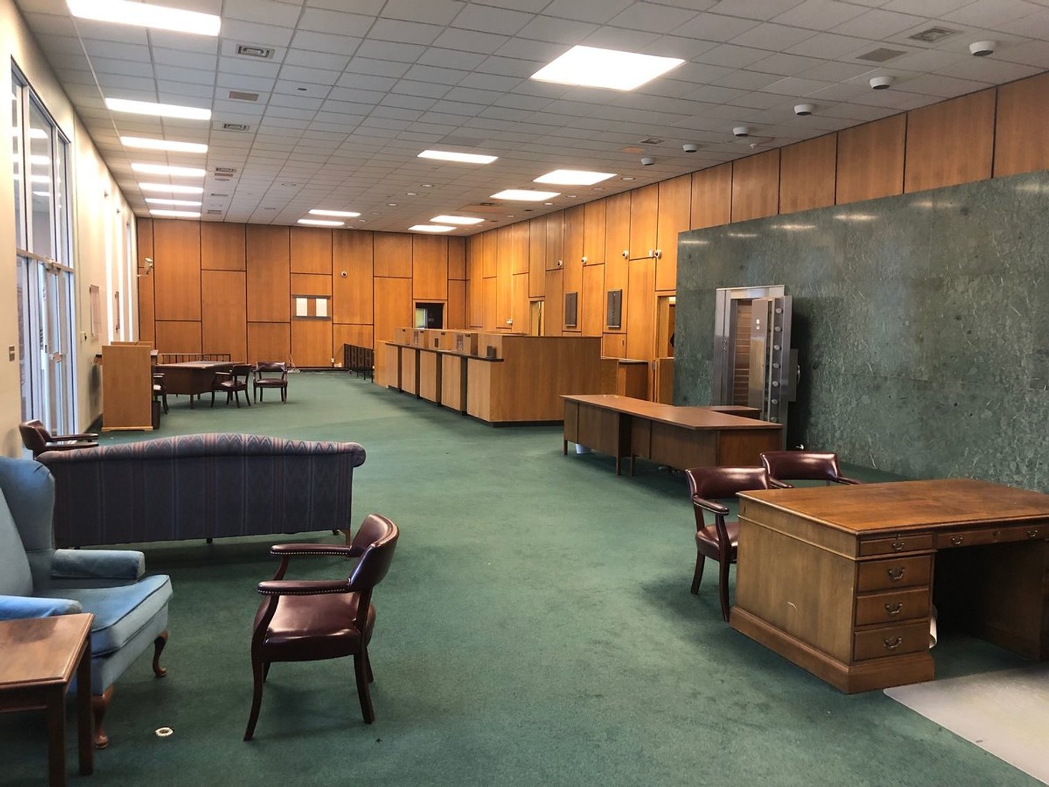 Image for 6,585± SF Former Bank Branch at 202 W Main St., Byrdstown, TN 38549 (Pickett County)