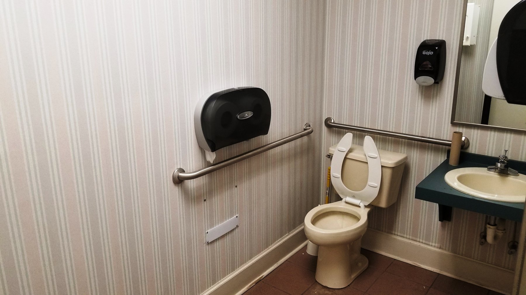 Image for 2,949± SF Footprint Former Bank Branch at 5510 McClellan Blvd., Anniston, AL 36206 (Calhoun County)