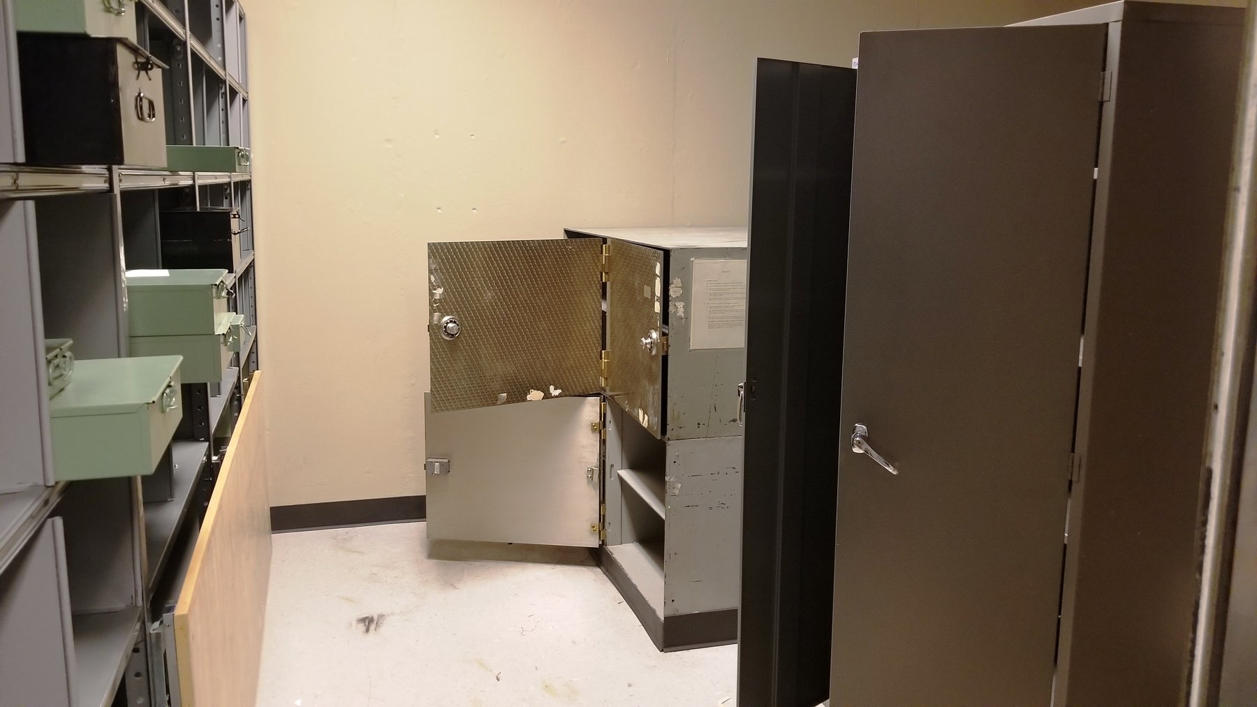 Image for 22,353± SF Former Bank Branch at 333 W Broad Ave., Albany, GA 31701 (Dougherty County)