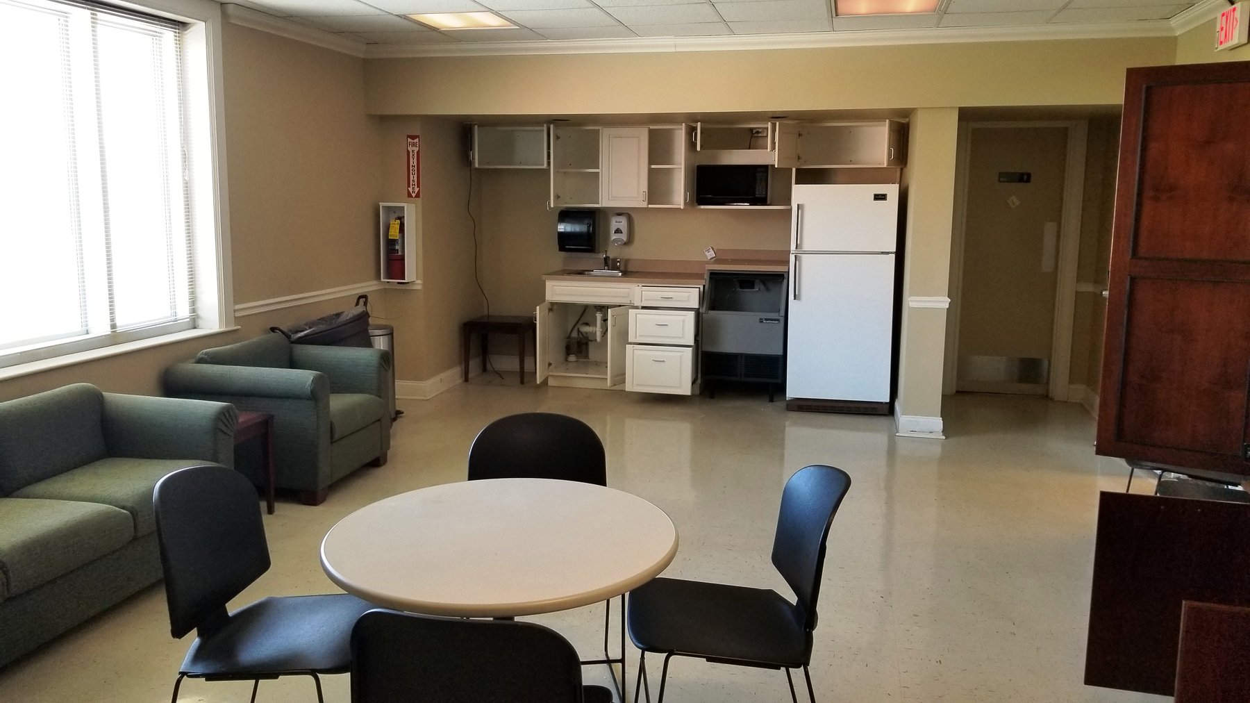 Image for 22,353± SF Former Bank Branch at 333 W Broad Ave., Albany, GA 31701 (Dougherty County)