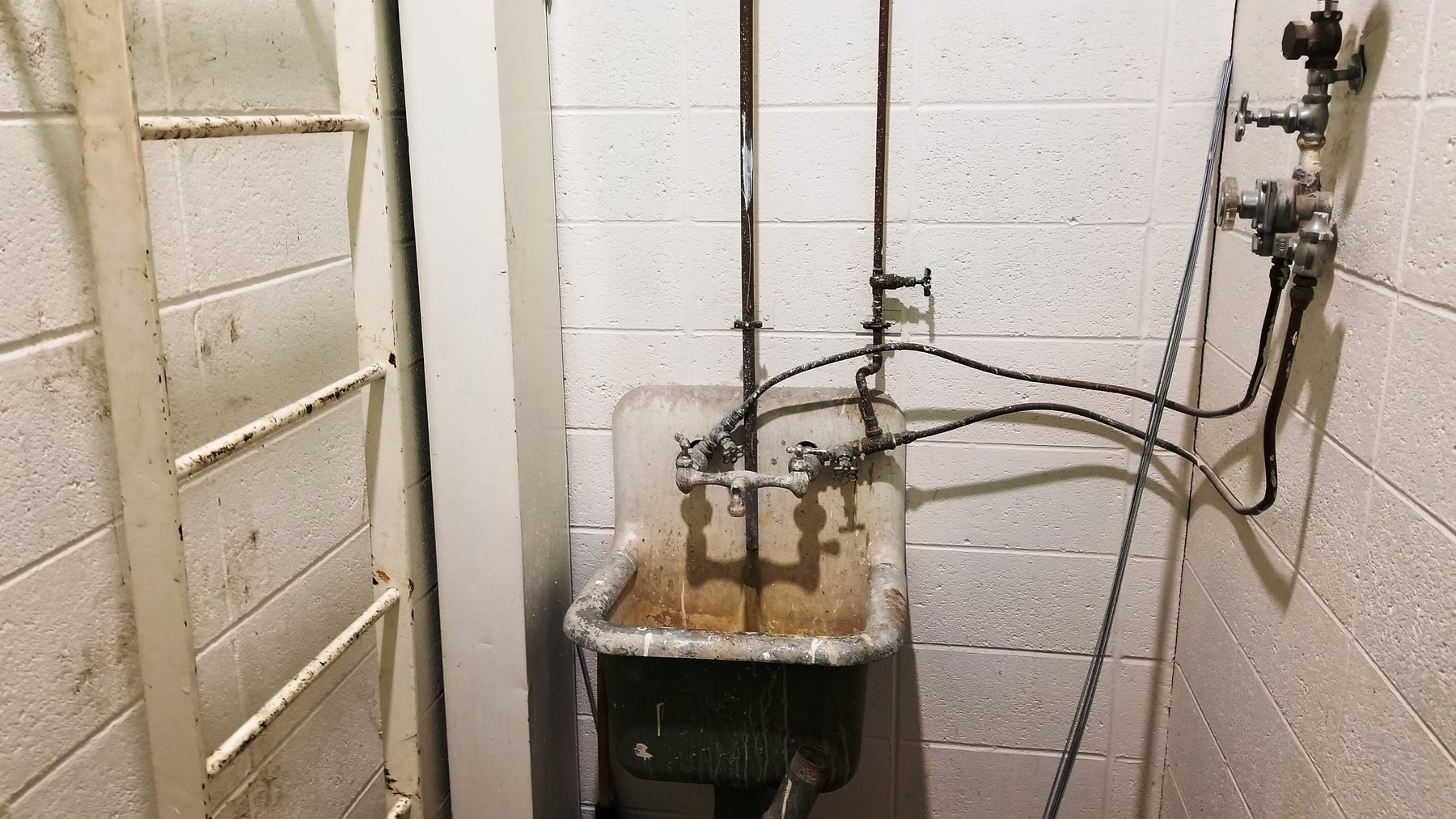 Image for 22,353± SF Former Bank Branch at 333 W Broad Ave., Albany, GA 31701 (Dougherty County)