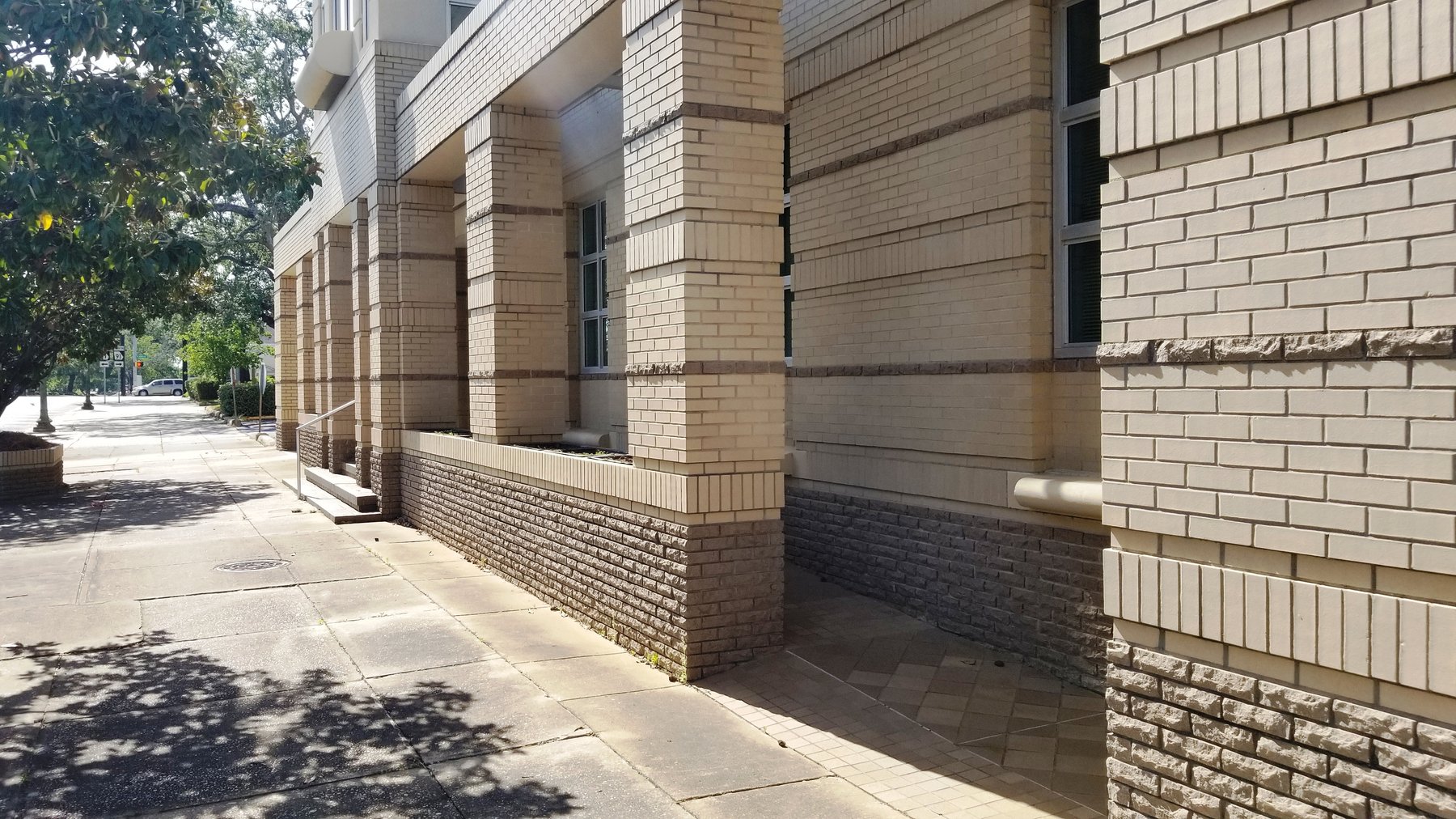 Image for 22,353± SF Former Bank Branch at 333 W Broad Ave., Albany, GA 31701 (Dougherty County)