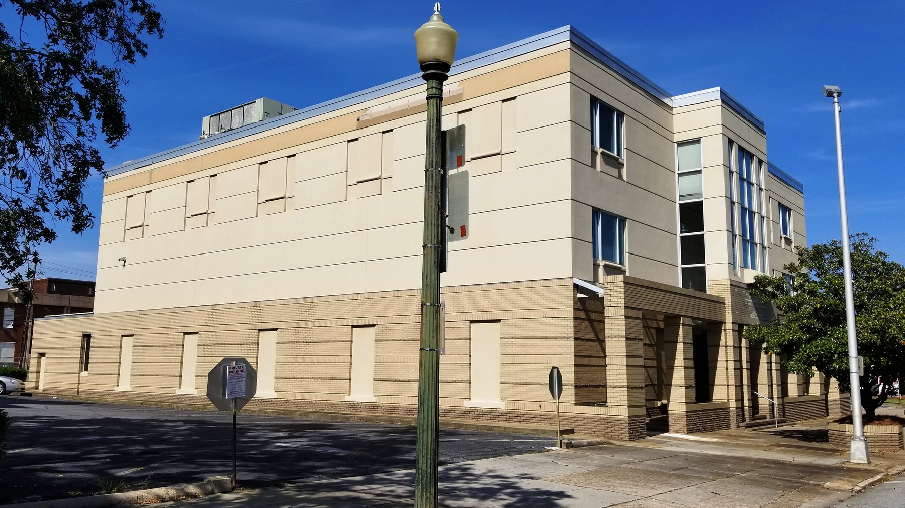 Image for 22,353± SF Former Bank Branch at 333 W Broad Ave., Albany, GA 31701 (Dougherty County)