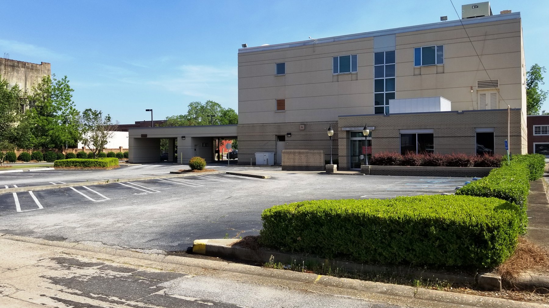 Image for 22,353± SF Former Bank Branch at 333 W Broad Ave., Albany, GA 31701 (Dougherty County)