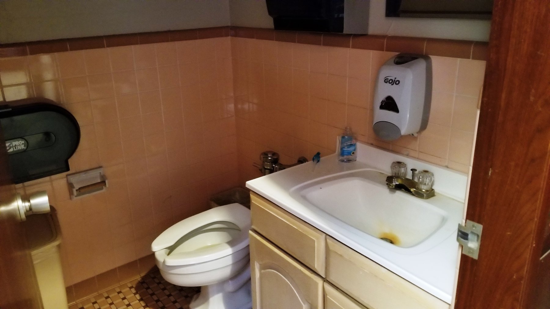 Image for 22,353± SF Former Bank Branch at 333 W Broad Ave., Albany, GA 31701 (Dougherty County)