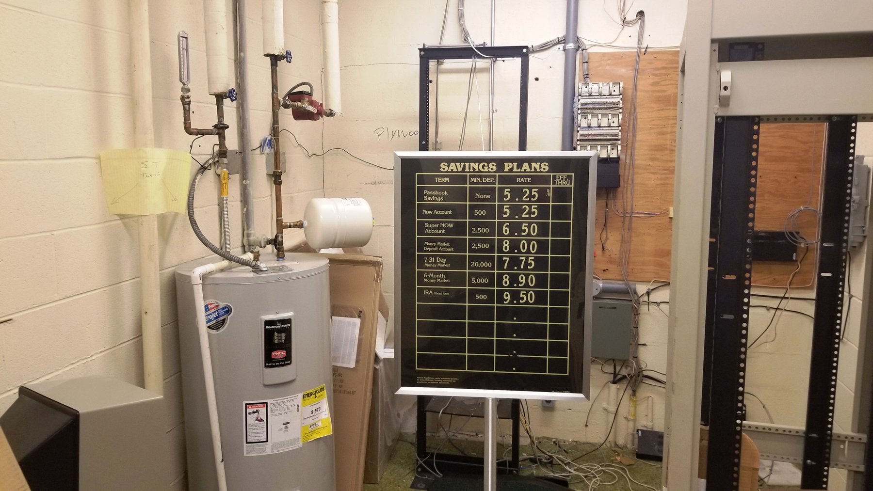 Image for 6,585± SF Former Bank Branch at 202 W Main St., Byrdstown, TN 38549 (Pickett County)