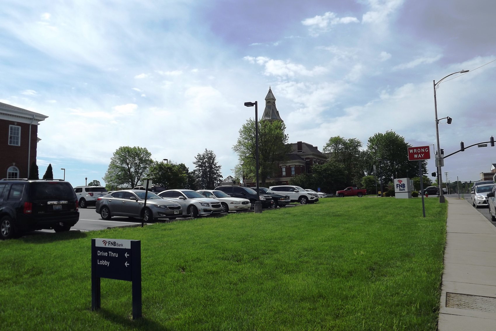 Image for 10,401±SF Footprint Former Bank Branch at 117 N 7th St., Mayfield, KY 42066 (Graves County)