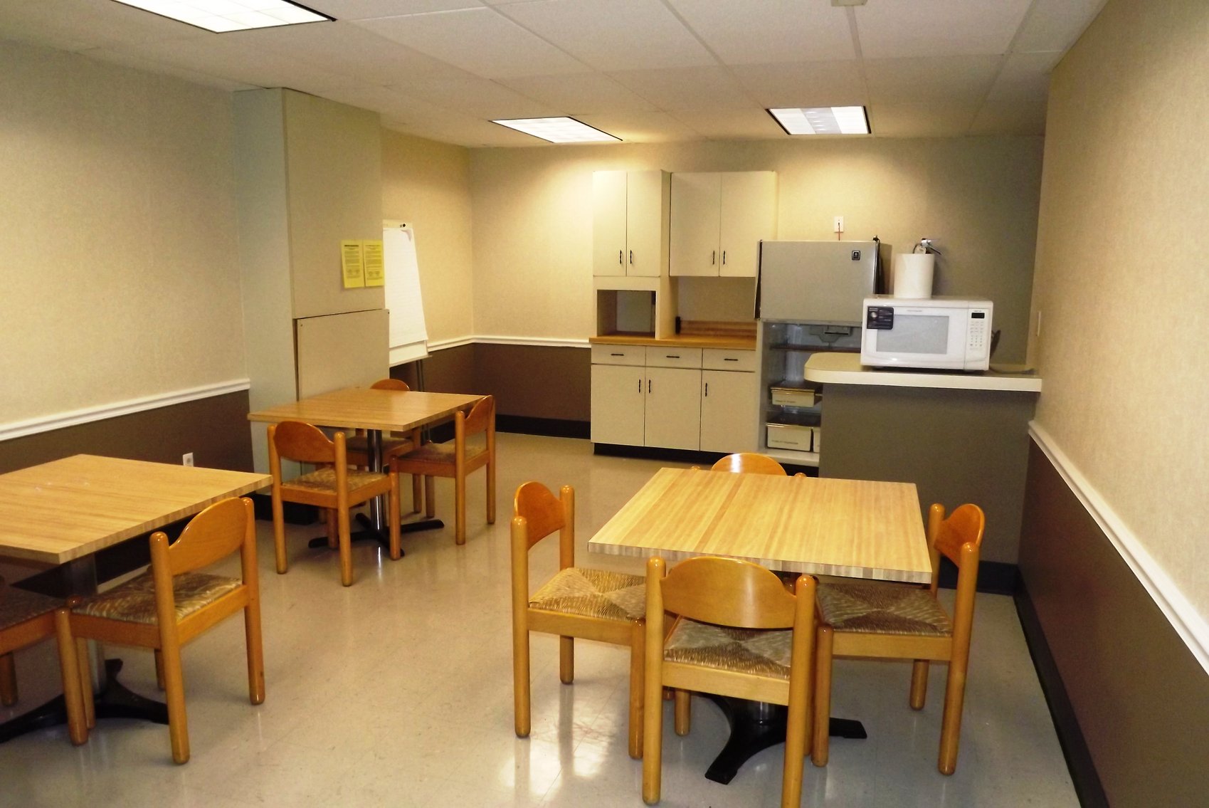 Image for 10,401±SF Footprint Former Bank Branch at 117 N 7th St., Mayfield, KY 42066 (Graves County)