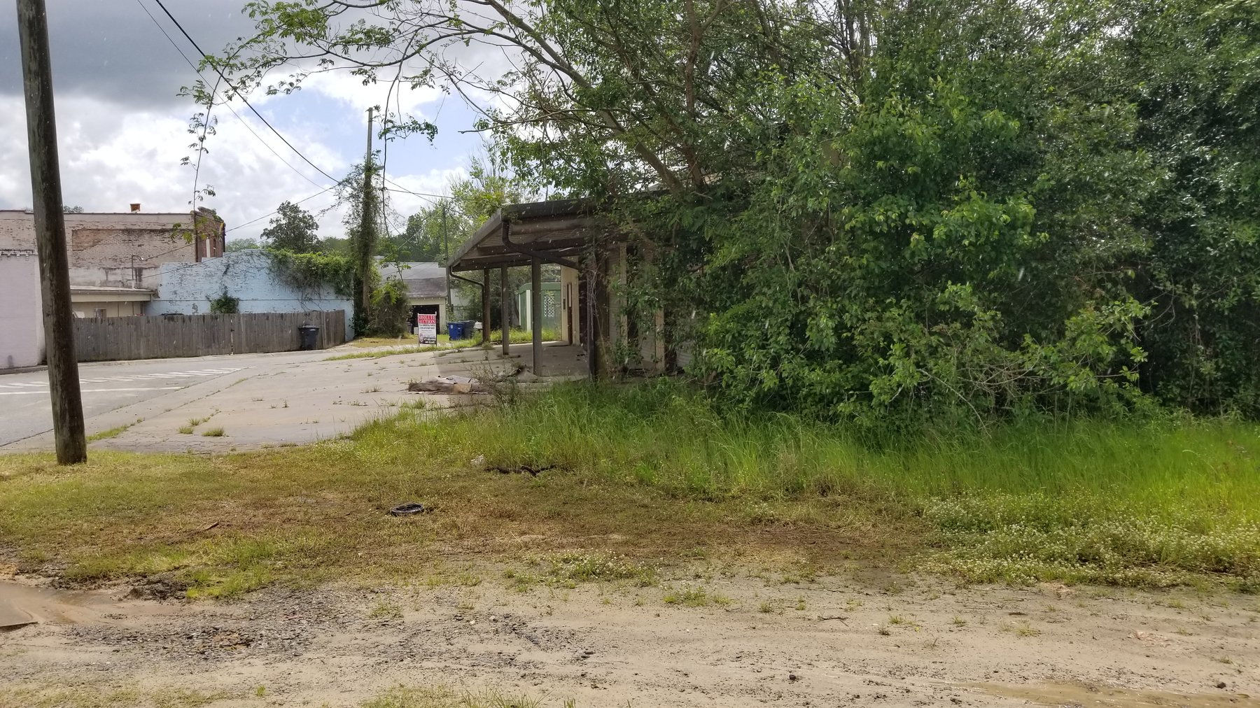 Image for #107: Former Body Shop on .75± Acre Lot at 121 Drayton Alley, Montezuma GA 31063 (Macon County)