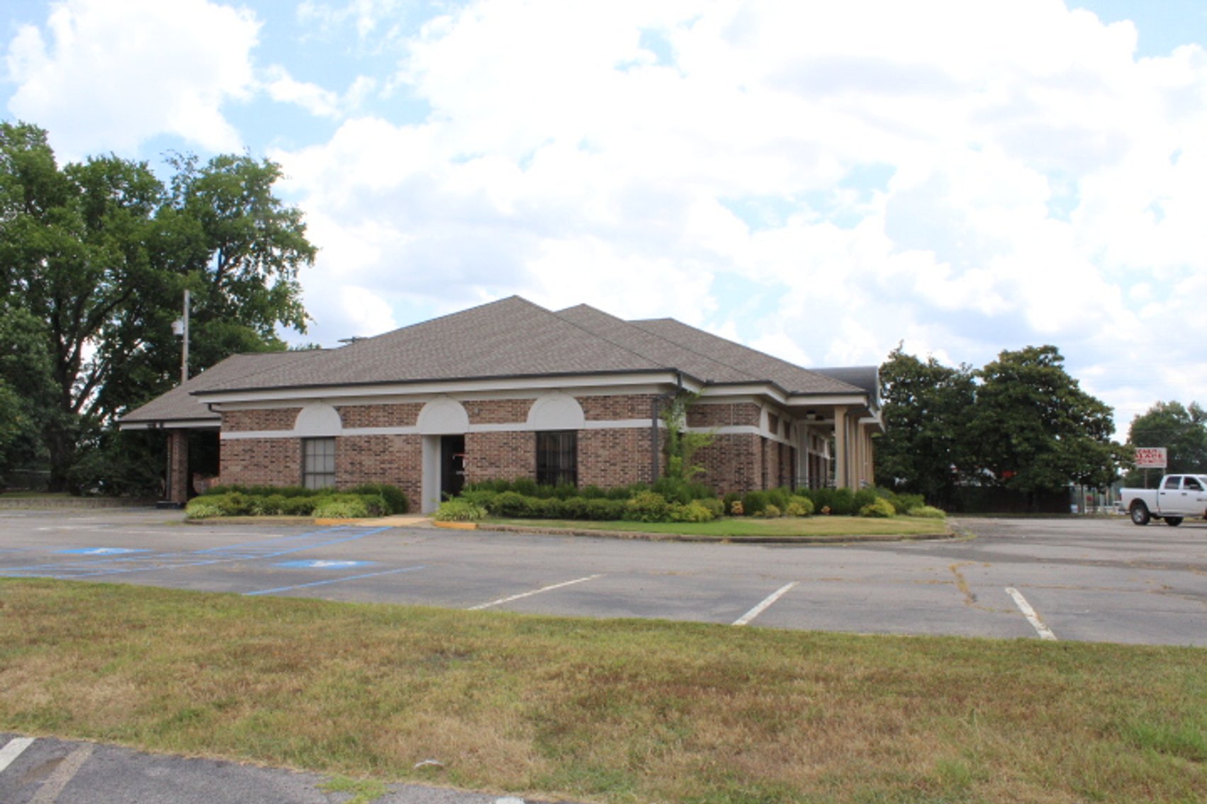 Image for 4,984±SF Former Bank Branch on 1.2± Acres at 127 E Main St, Booneville, AR 72927 (Logan County)