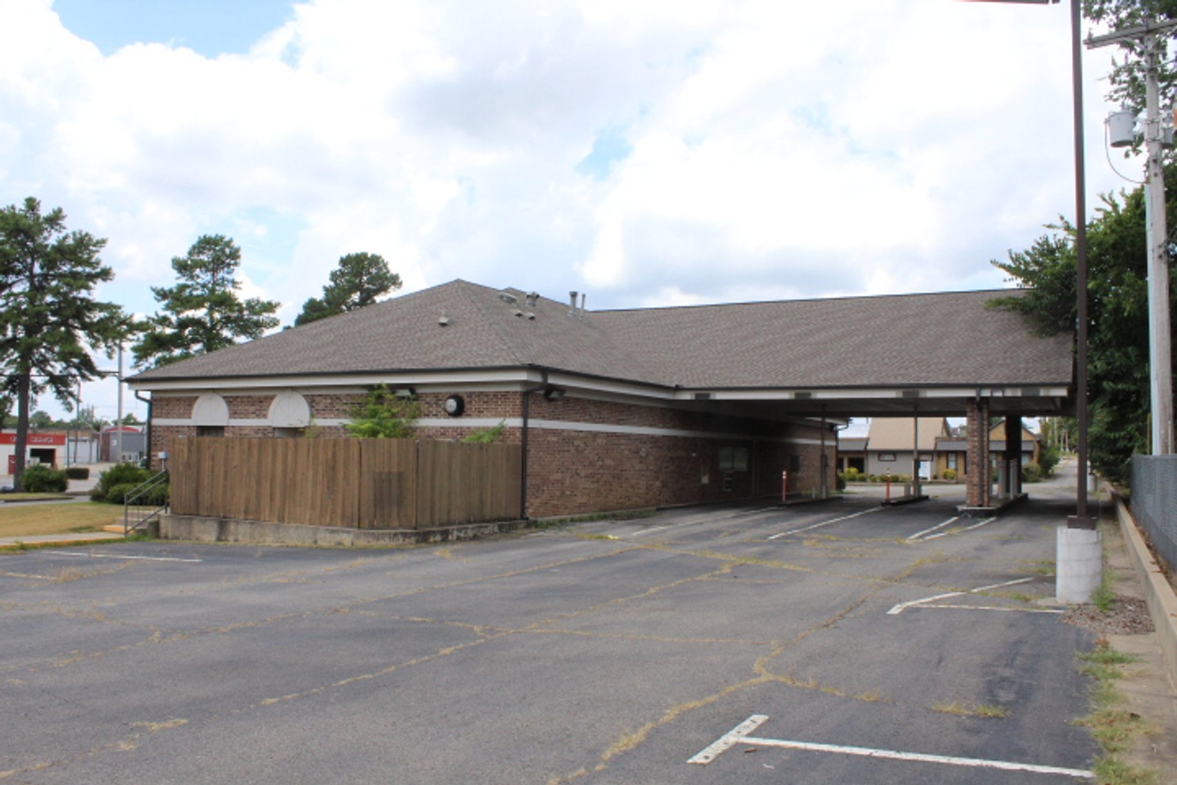 Image for 4,984±SF Former Bank Branch on 1.2± Acres at 127 E Main St, Booneville, AR 72927 (Logan County)
