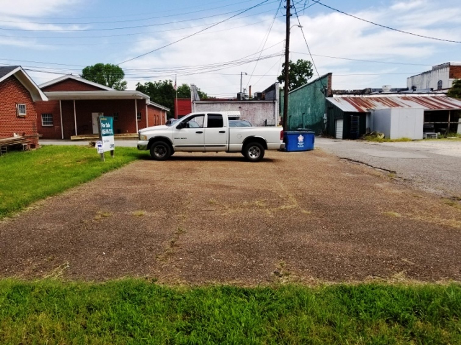 Image for 2,839±SF Former Bank Branch on .07± Acre at 202 E Main St, Rutherford, TN 38369 (Gibson County)