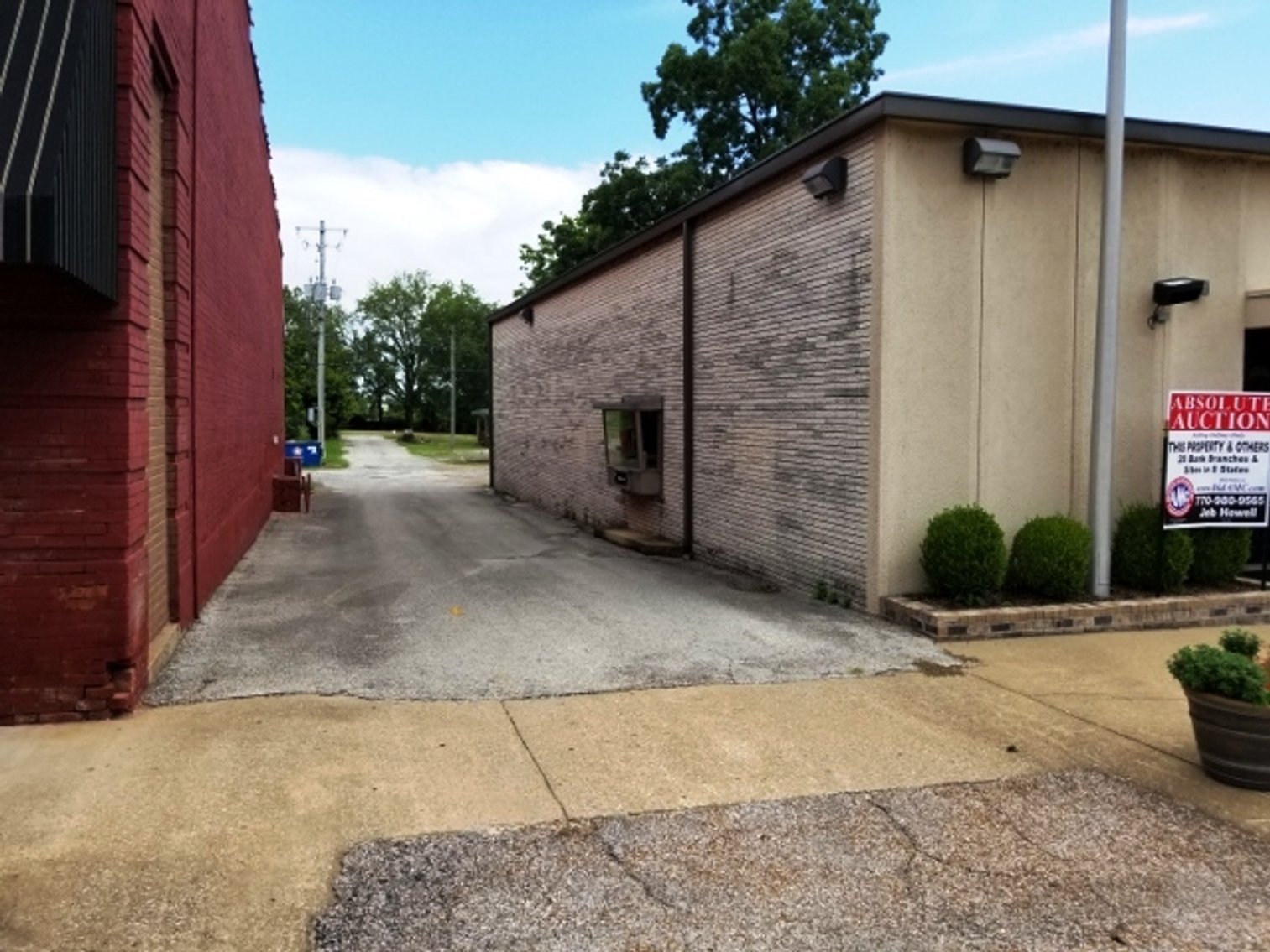 Image for 2,839±SF Former Bank Branch on .07± Acre at 202 E Main St, Rutherford, TN 38369 (Gibson County)